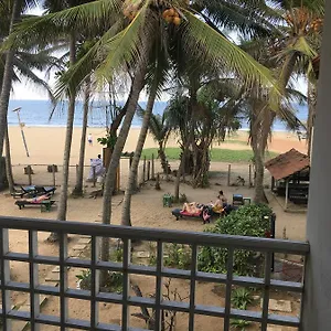  Hotel Dephani Beach Sri Lanka